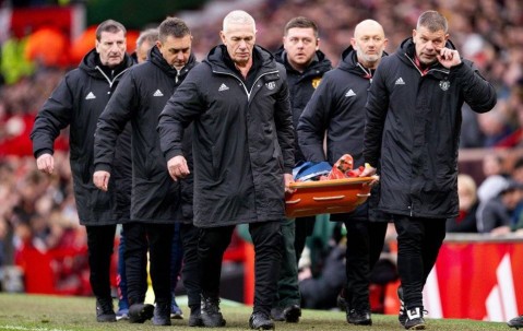 曼联赛季仅7人从未受伤！队医不管用，拉爵欲用算法消除伤病魔咒