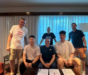 新华社专访余嘉豪：从CBA到西甲 为梦想再出发