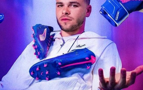 大巴黎未雨绸缪！新门将加盟备战，多纳鲁马或离队