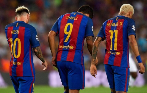 欧冠1/4决赛首回合：巴塞罗那4-0横扫多特蒙德