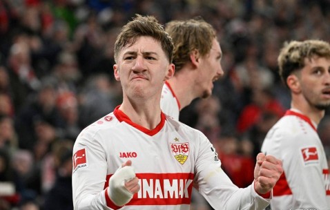 德甲最新战报：拜仁逆转斯图加特，勒沃库森积分差距扩大至11分