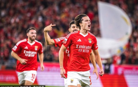 战舰救星？西班牙天才后卫将加盟皇马 欧冠赛场锁死亚马尔