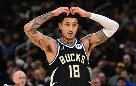 库兹马新赛季将改穿0号球衣 此前属于利拉德