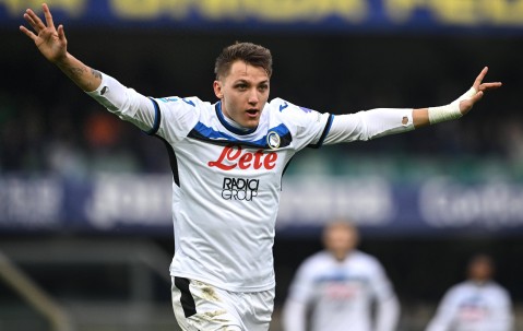 锋线边卫亟待买新：米兰新总监任务不少，瞄准意甲新金靴价格不低