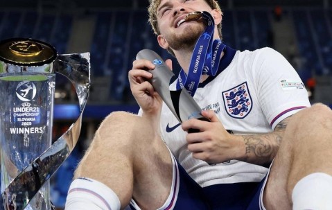 冷遇！欧青赛冠军核心遭利物浦抛售，4000万标价引莱比锡纽卡争抢