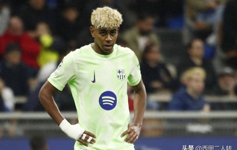 14次过人成功，5次射正，亚马尔未能进球、助攻，但虽败犹荣