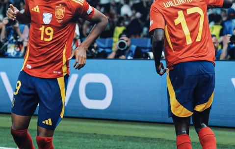 近2赛季西甲过人榜：亚马尔231次断档领先，尼科维尼修斯分列二三