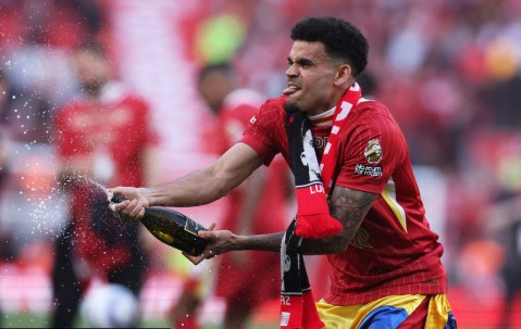 德媒：拜仁再次报价利物浦左边锋 金额超此前6750万欧